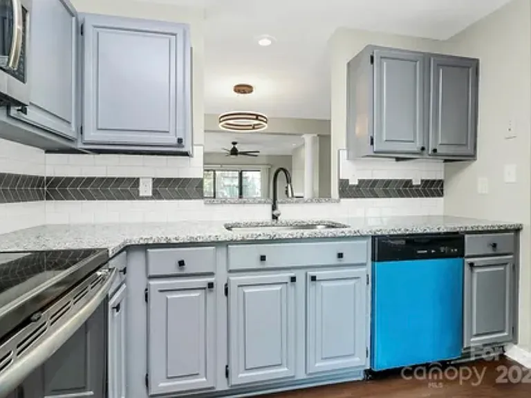 9035 J M Keynes Dr #39 — Photo 2