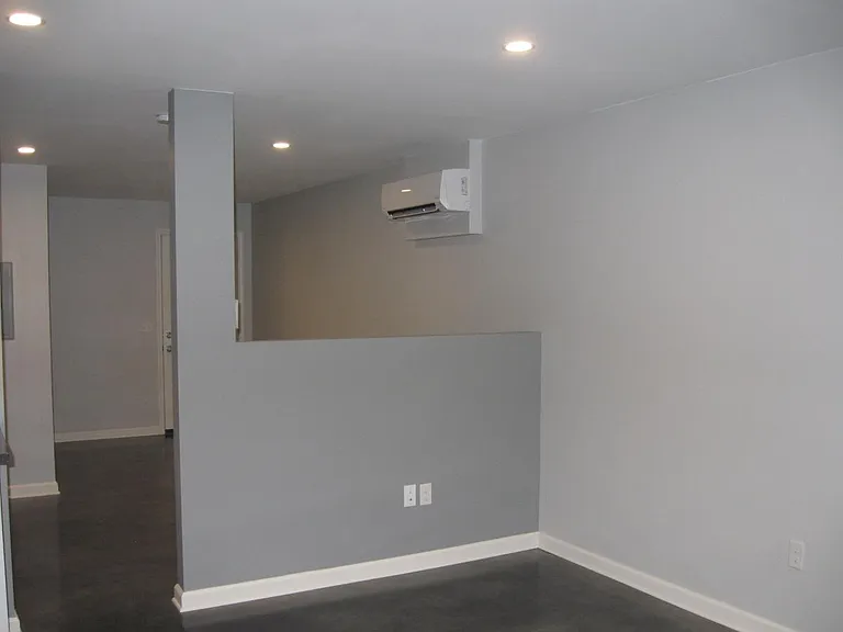 24 Trimble St #A — Photo 5