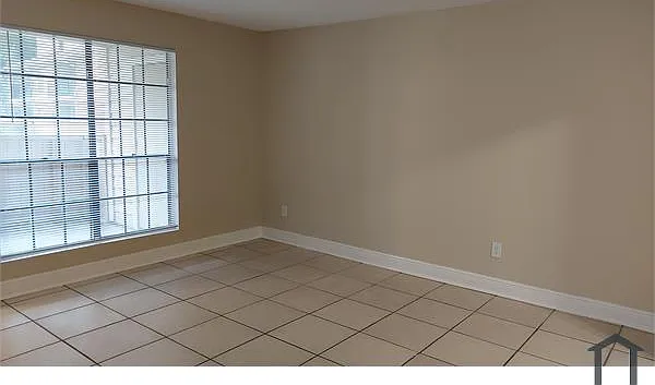 8734 Mallard Reserve Dr — Photo 20