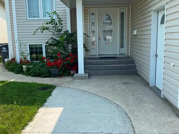 2915 37th STREET W, Saskatoon, SK S7L 7H8