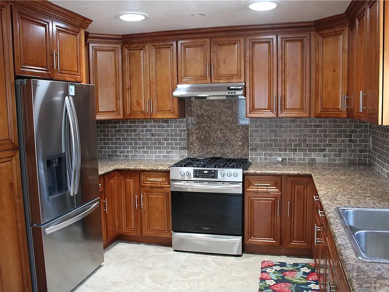 5192 Robinwood Dr — Photo 10