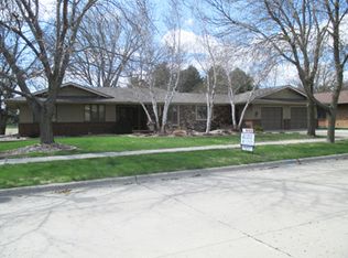 720 22nd Ave, Sheldon, IA 51201