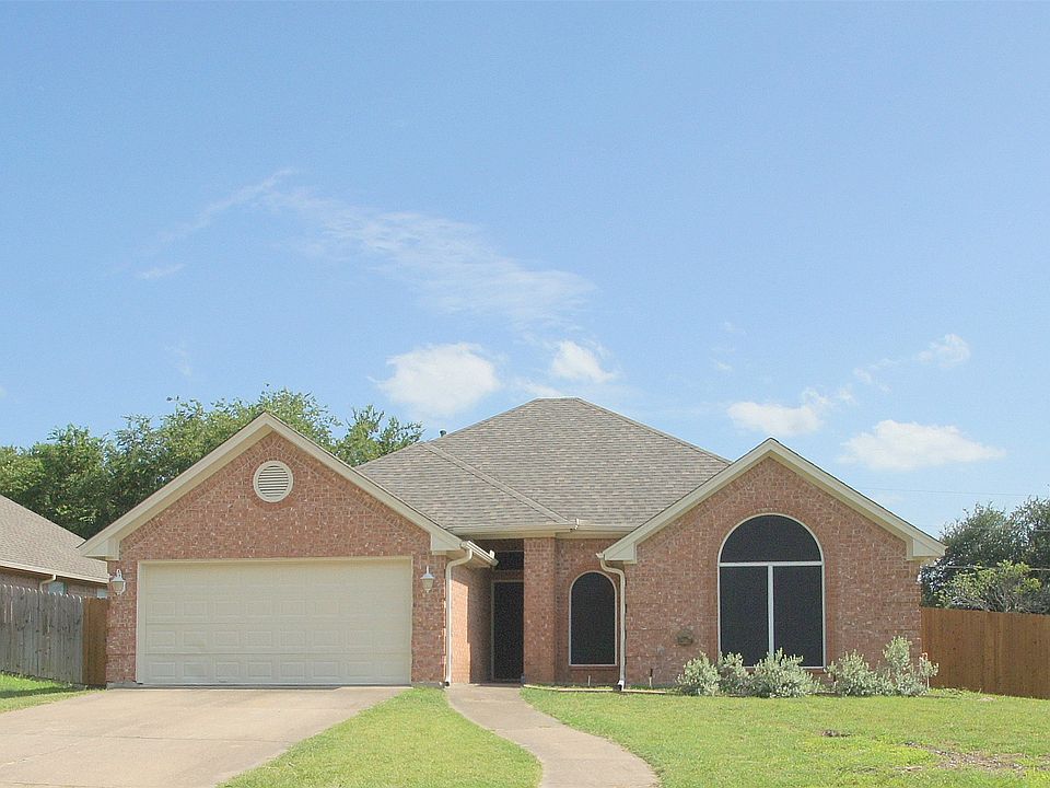 1st image of 1804 Sand Stone Dr