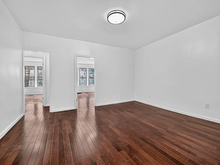 210 Grand St #2F — Photo 3