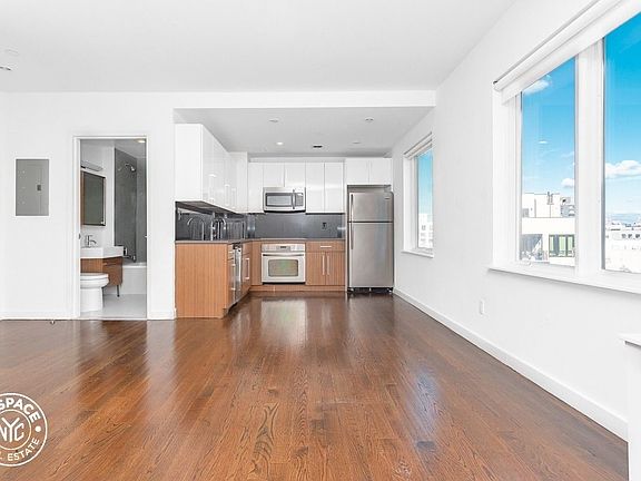 5th image of 1209 Dekalb Ave #657