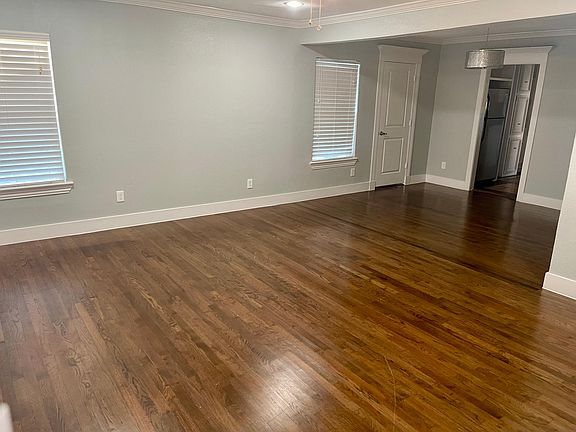 3rd image of 3319 Cherrywood Ave