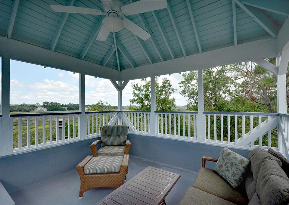 1st image of 126 Riverview Dr
