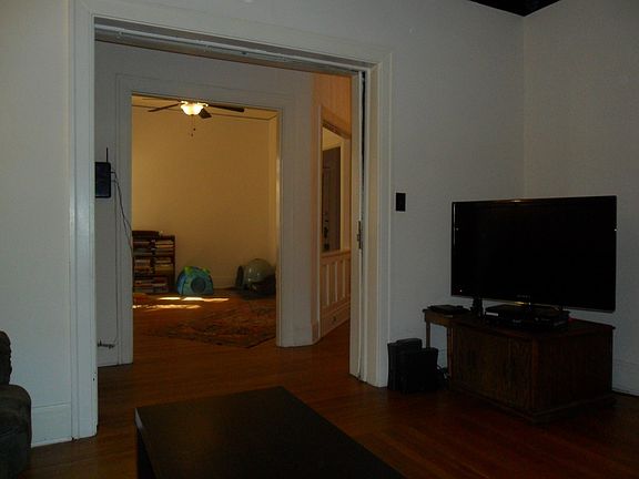 3rd image of 3401 Brookline Ave APT 10