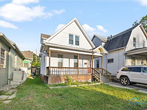 2nd image of 837 Lorain St