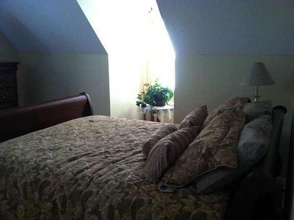 3rd image of 5232 Franklyn Blvd