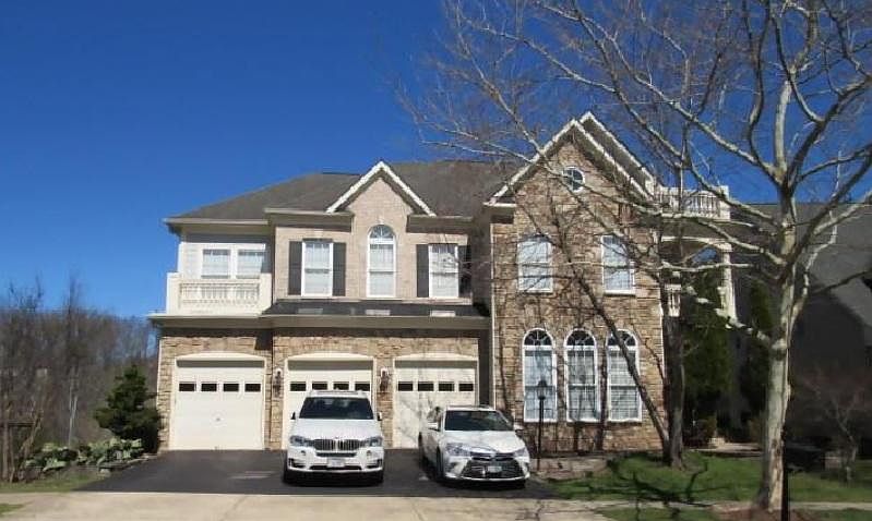 1st image of 43944 Riverpoint Dr