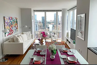 160 West 62nd Street, #22G