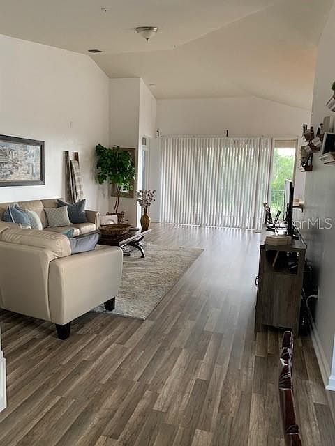 1st image of 2040 Kings Palace Dr