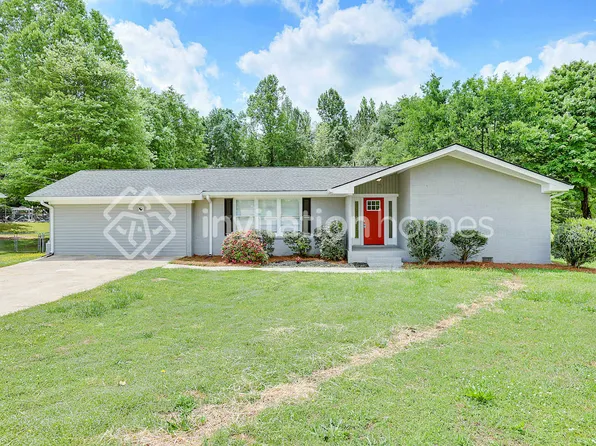 4591 Lindsey Dr, Acworth, GA 30127