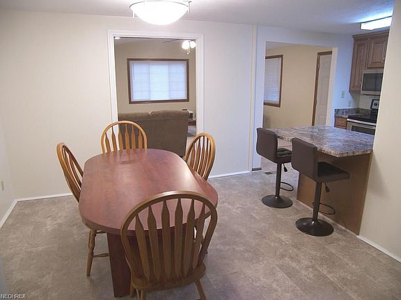 4th image of 1646 Belfair Dr