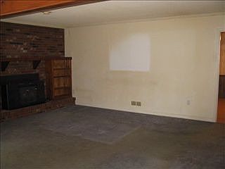 3rd image of 102 Toledo Pl