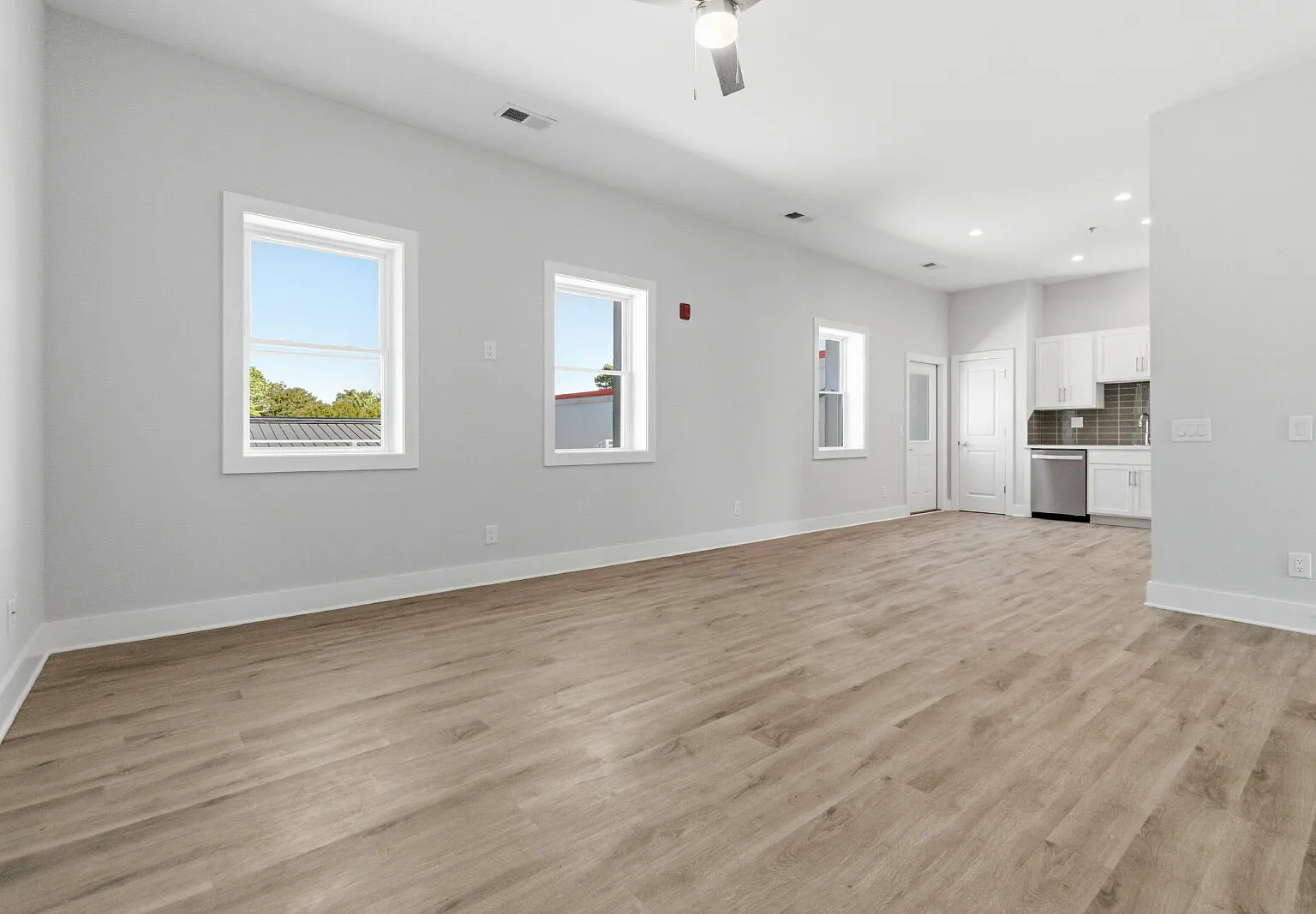 2 bed, 2.0 bath, 1088 sqft, $1,850 — Photo 2