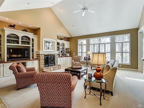 2nd image of 1287 Club View Dr