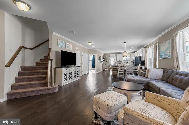 168 Sirius Dr — Photo 17
