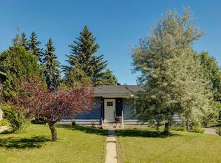 716 S Cantree Rd SW, Calgary, AB T2W 2L5