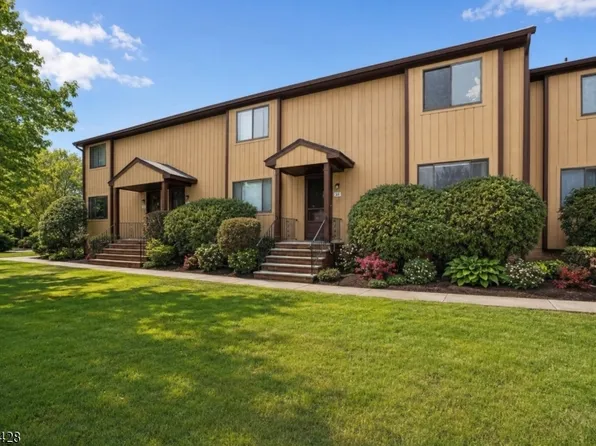 38 Park St APT 13D, Florham Park, NJ 07932
