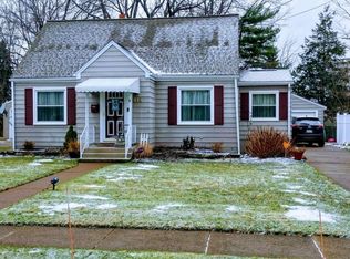 2142 N Manor Dr, Erie, PA 16505
