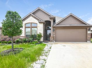 29 Mapleridge Dr, Edgecliff Village, TX 76134