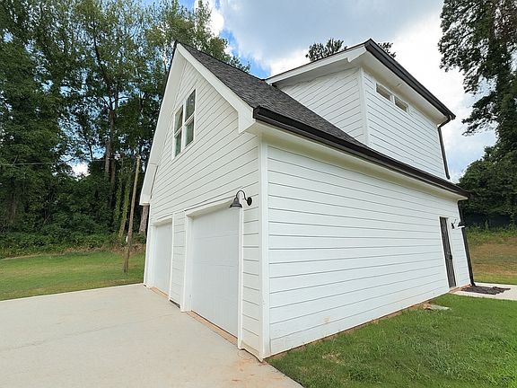 2nd image of 209 Briarcliff Ln #B