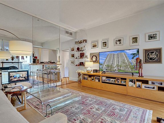 2nd image of 21205 Yacht Club Dr APT 301