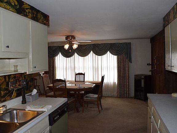 5th image of 865 Tivoli Ln