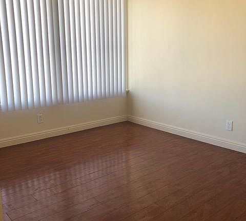 4th image of 6326 Crenshaw Blvd APT 14