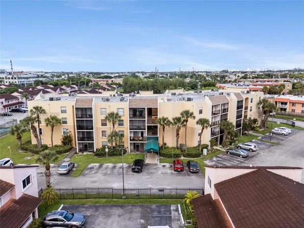 8005 Lake Dr APT 404, Doral, FL 33166