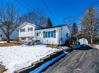 2 Pinecrest Blvd, Bridgewater, NS B4V 3R4