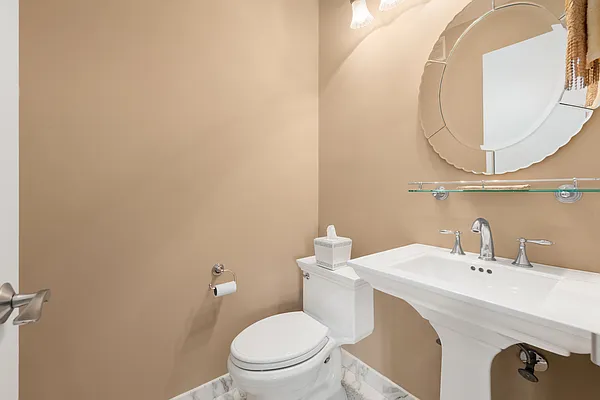 Sold by Compass | media 22