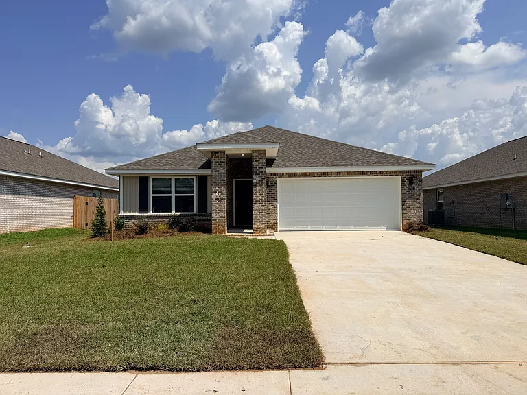 10511 Hopewell Loop — Photo 1
