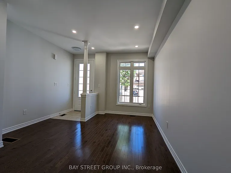 80 Brock Ave — Photo 6