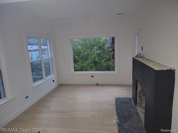 5th image of 7439 Dexter Ave
