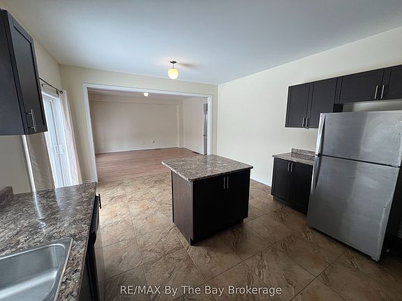 5th image of 152 Allegra Dr