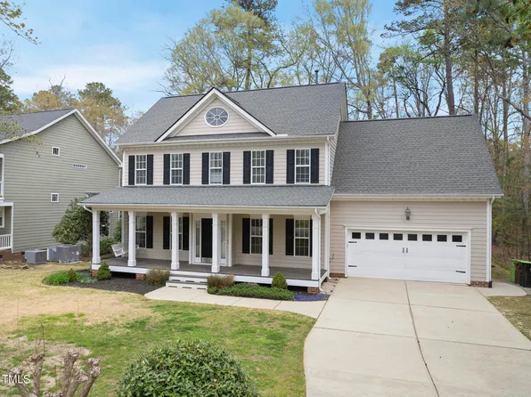 316 Sycamore Creek Dr, Holly Springs, NC 27540