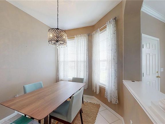 5th image of 5627 Hidden Oak Ct
