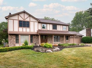 2464 Kimberly Fair St, Rochester Hills, MI 48309