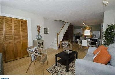2nd image of 713 Kimball St