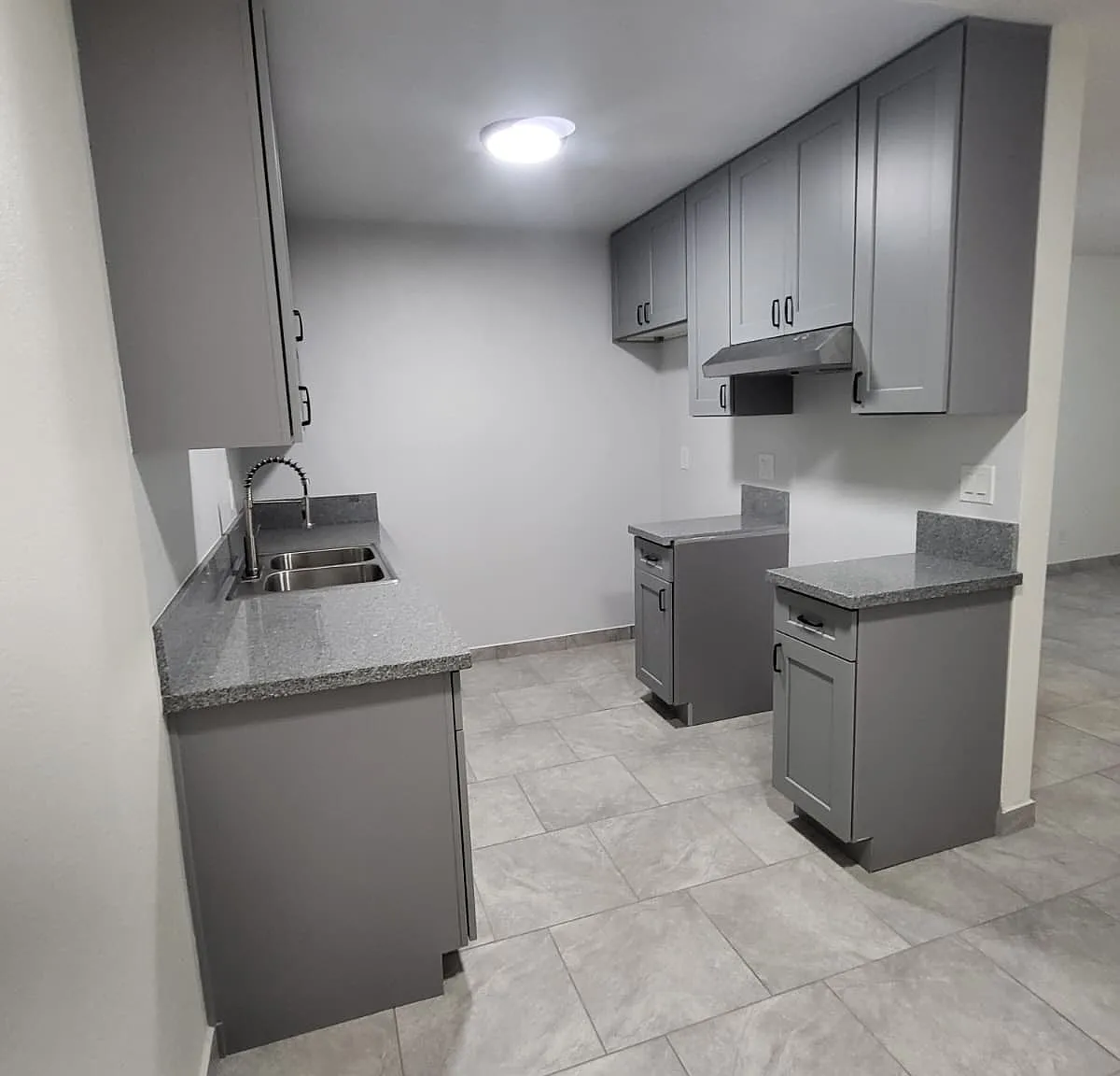 2 bed, 754 sqft, $2,295 — Photo 4
