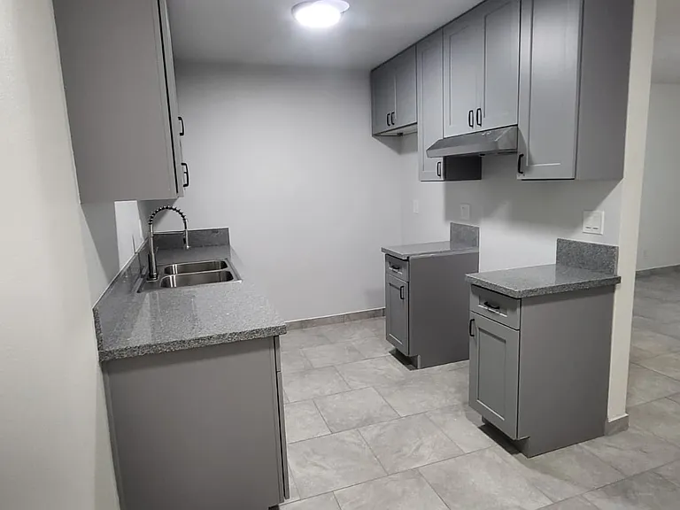 560 E Pleasant St #3 — Photo 4