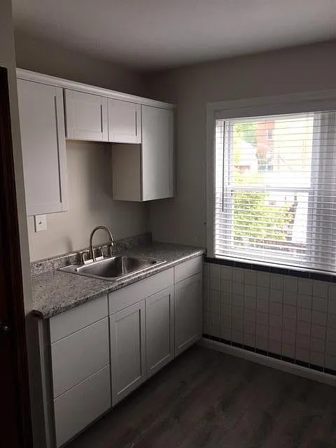 3323 Watson Rd — Photo 2