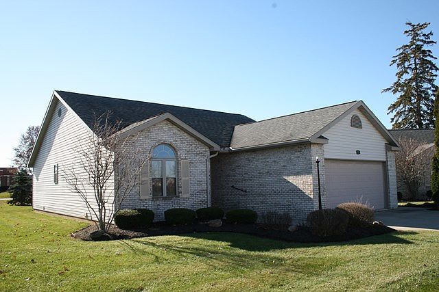 1st image of 158 Kincora Dr