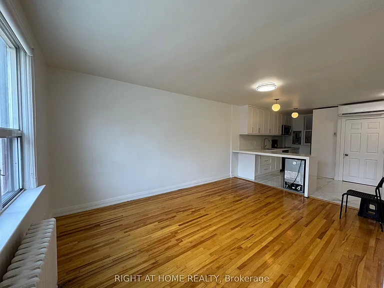 2879 Saint Clair Ave E #2 — Photo 18