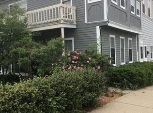 2504 S Delaware Ave #101, Milwaukee, WI 53207
