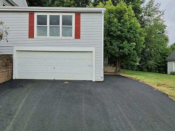 4th image of 51 Summit St #2
