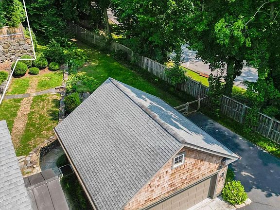 3rd image of 53 Lake Ave